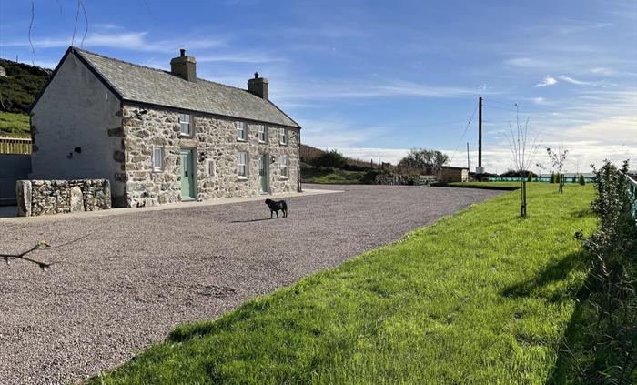 Pennant Igyn holiday cottage near Abersoch, only three miles from the beach. Large secure garden with plenty of parking space.